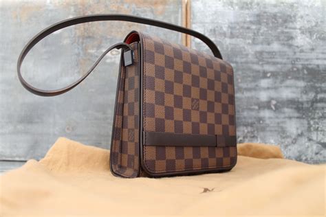 louis vuitton tribeca|LOUIS VUITTON Damier Ebene Tribeca Mini .